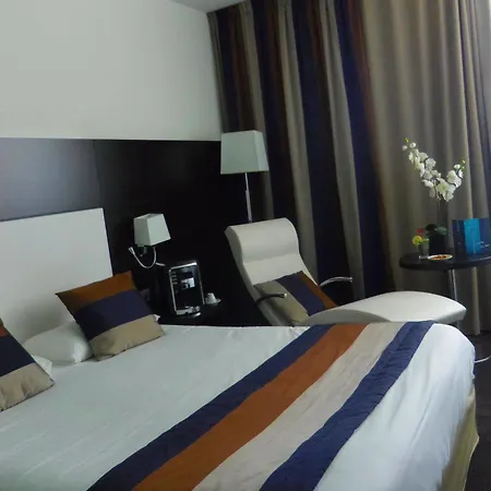 Western Europe Готель 4*