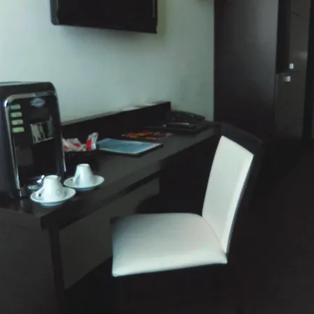 Отель Western Europe