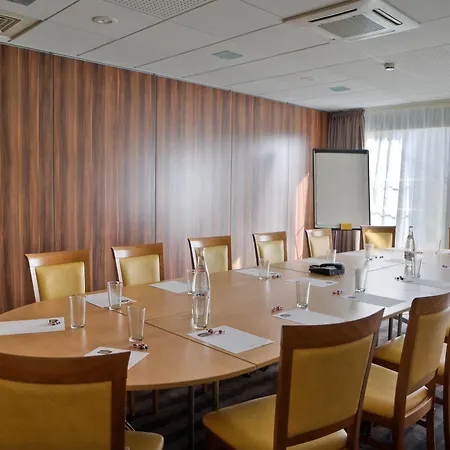 Western Europe 酒店 4*