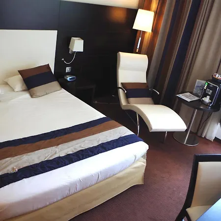 Western Europe 4* Брест