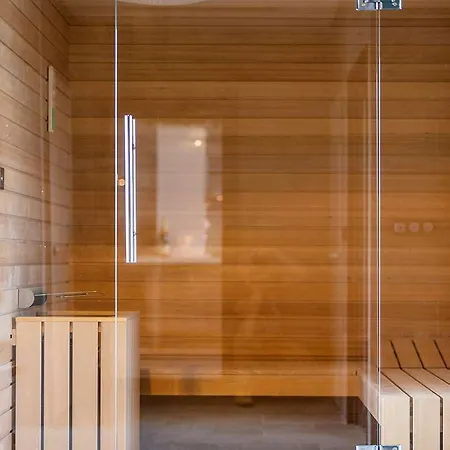 Отель Western Europe