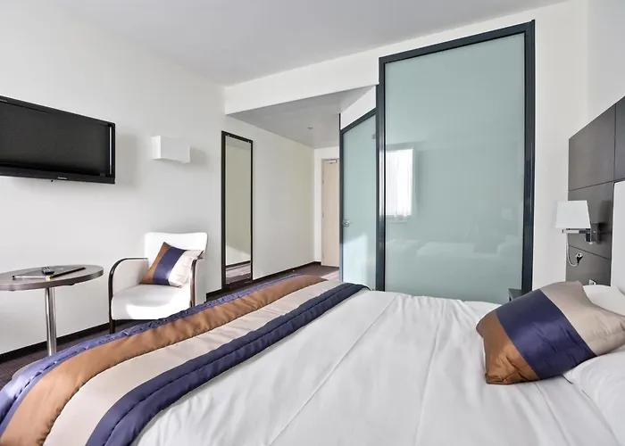 Hotel Western Europe 4*